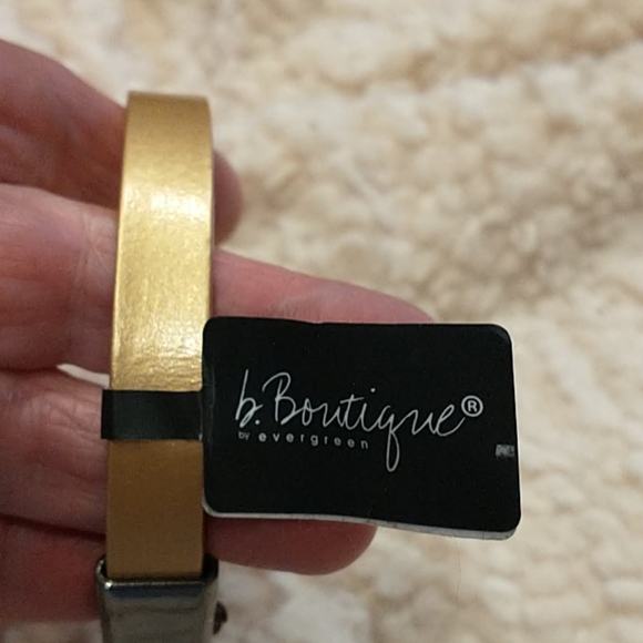 🇨🇦 Bonded Leather Bracelet - Picture 4 of 4